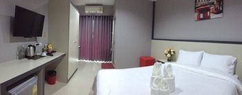 Avenue Residence Nakhon Si Thammarat Luaran gambar